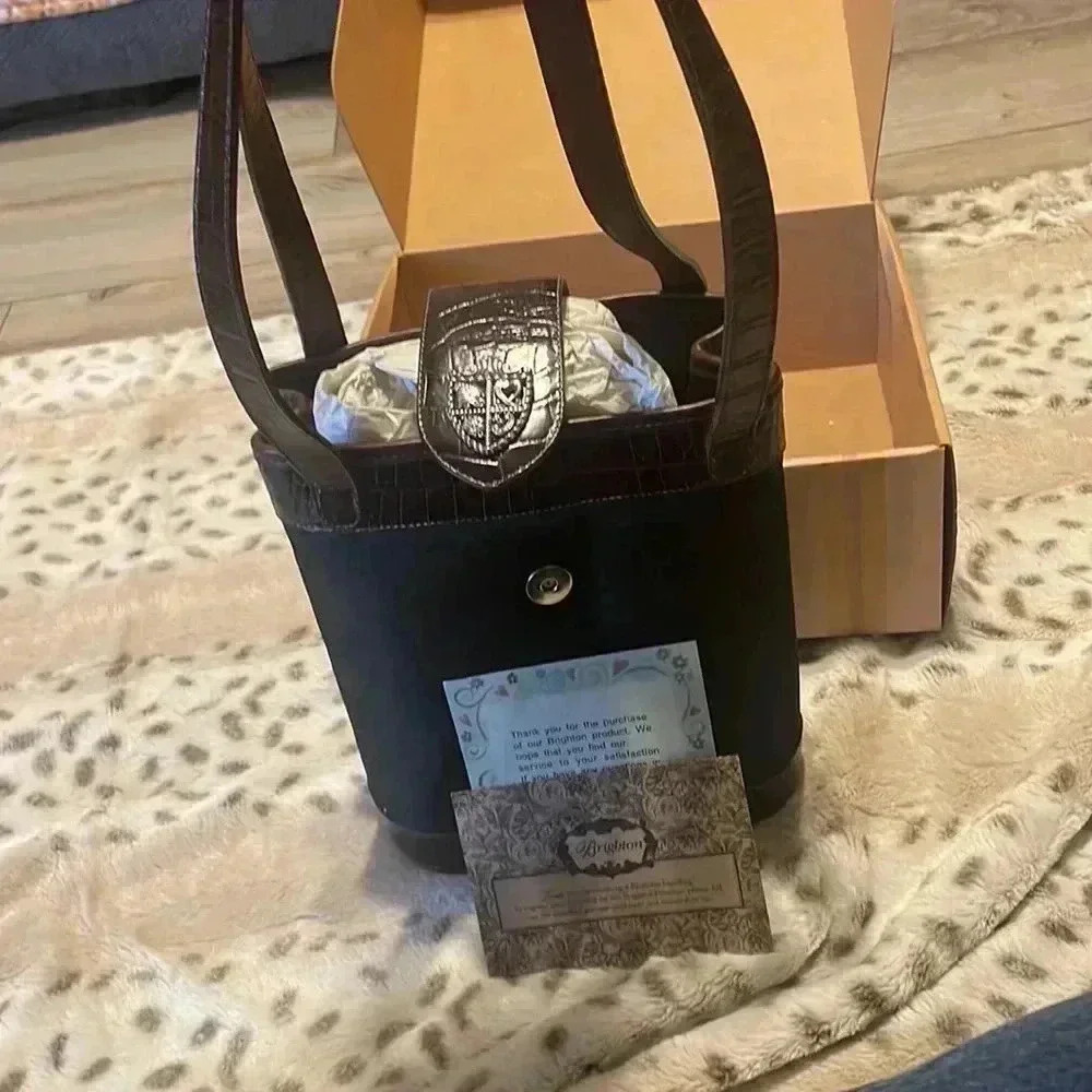 Brighton Handbag - Picture 2 of 12